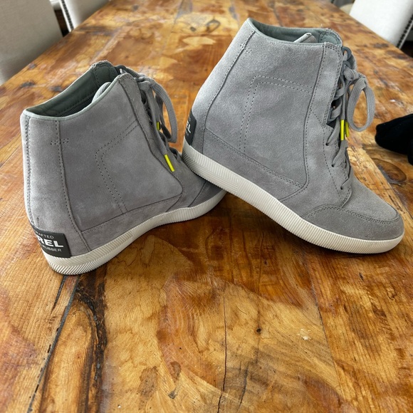 Sorel Out N About Light Gray Wedge Bootie Sneaker Size 9 - Picture 7 of 11